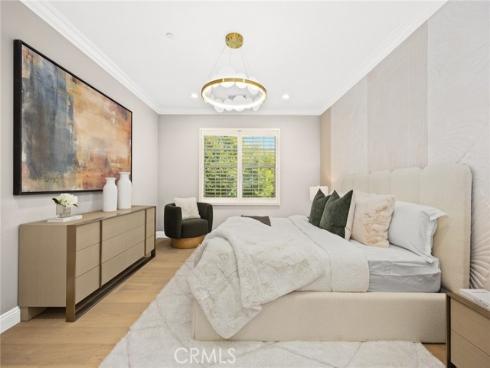 81 Hallmark , Irvine, CA