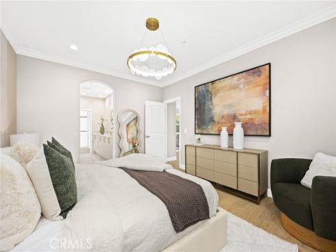 81 Hallmark , Irvine, CA