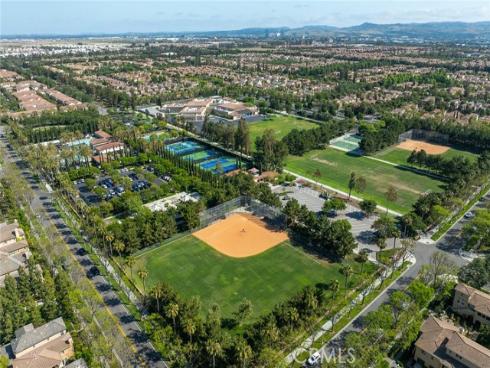 81 Hallmark , Irvine, CA