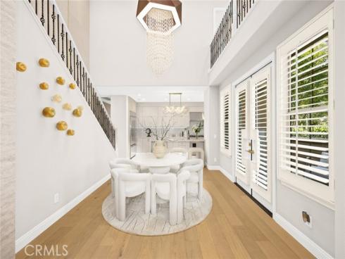 81 Hallmark , Irvine, CA