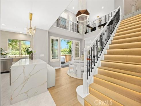 81 Hallmark , Irvine, CA