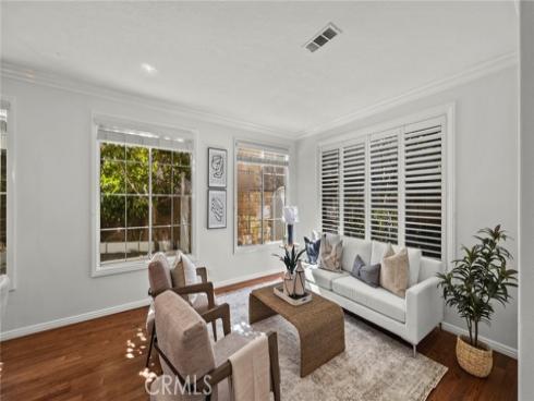 6  Henna  , Irvine, CA