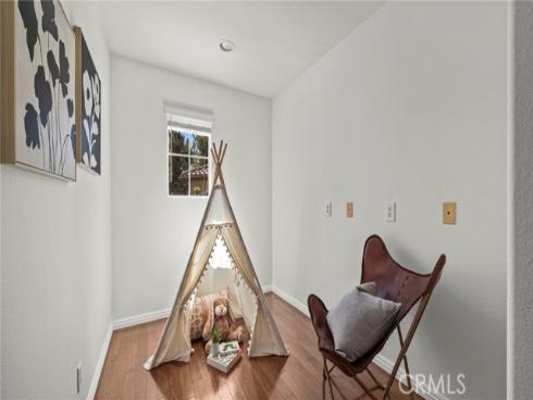 6  Henna  , Irvine, CA