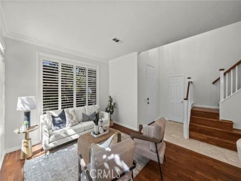 6  Henna  , Irvine, CA