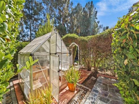 6  Henna  , Irvine, CA