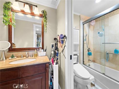 41 Valley 31 , Irvine, CA