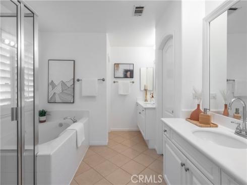 154 Saint James 53 , Irvine, CA