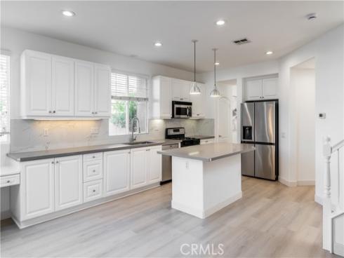 154 Saint James 53 , Irvine, CA