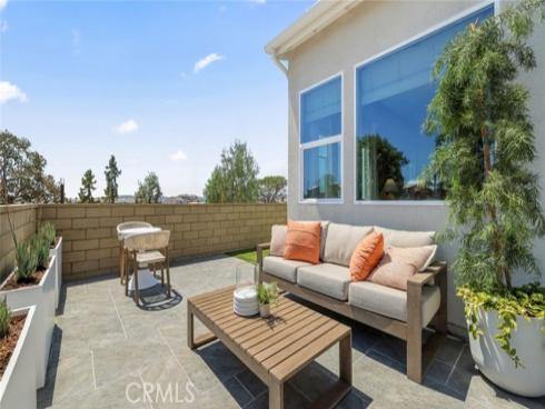 240 Sora , Irvine, CA