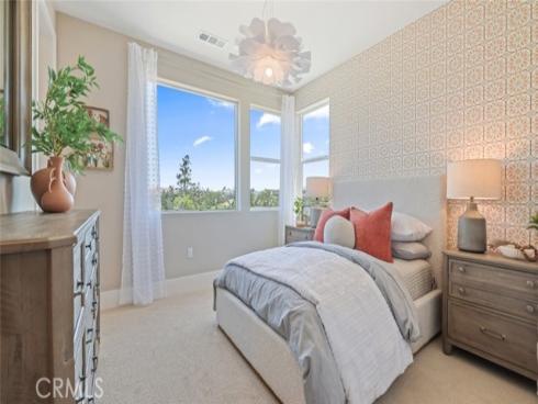 240 Sora , Irvine, CA