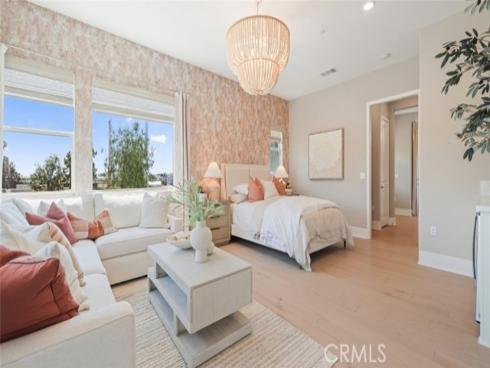240 Sora , Irvine, CA