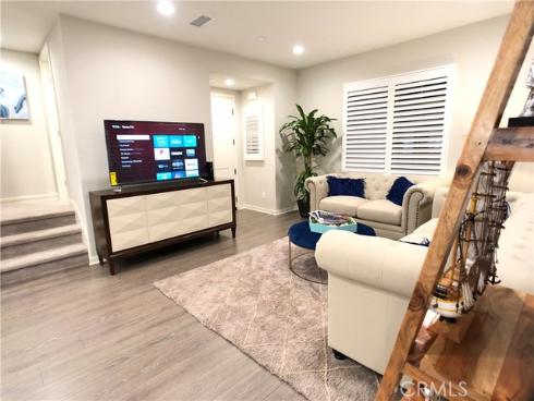 112 Excursion , Irvine, CA