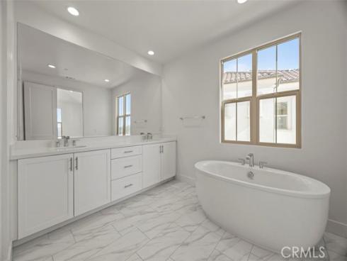 242 Collino , Irvine, CA