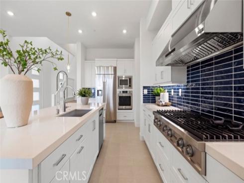 169 Sawbuck , Irvine, CA