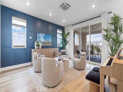 169 Sawbuck , Irvine, CA