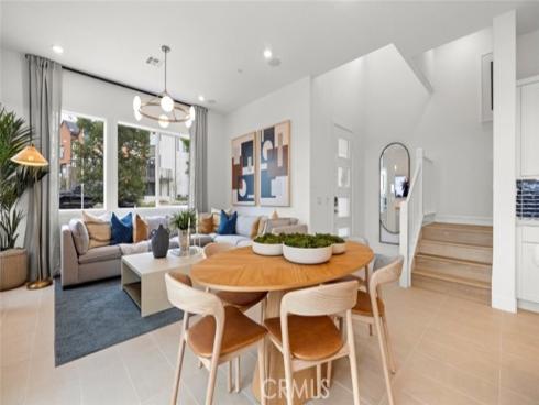 169 Sawbuck , Irvine, CA