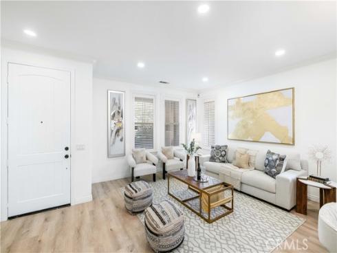 160 Treehouse , Irvine, CA