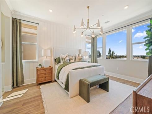 412  Shrike  , Irvine, CA