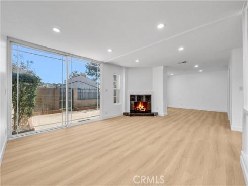 18 Meadowsweet Way, Irvine, CA