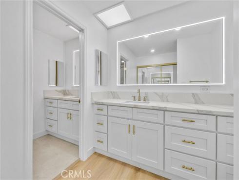 18 Meadowsweet Way, Irvine, CA