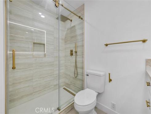 18 Meadowsweet Way, Irvine, CA