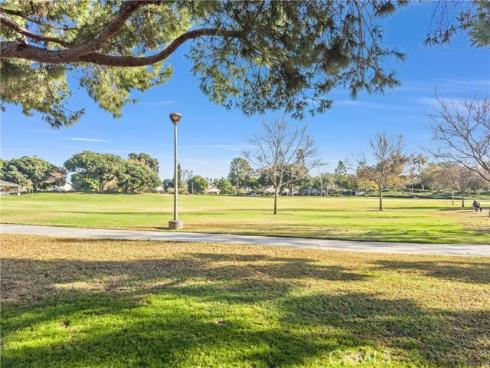 18 Meadowsweet Way, Irvine, CA