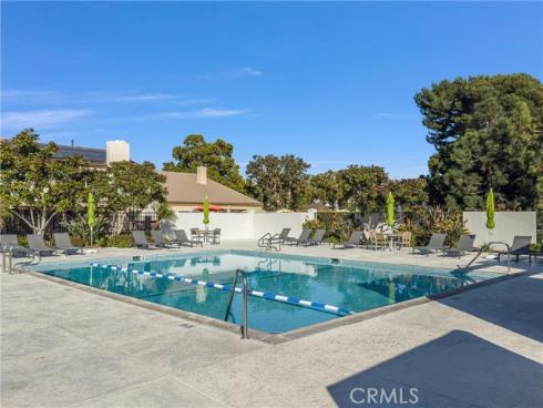 18 Meadowsweet Way, Irvine, CA