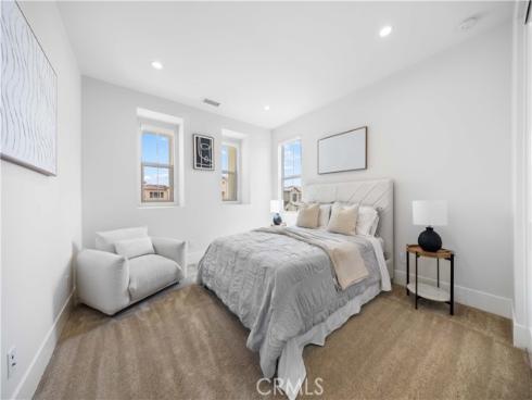 63 Longchamp , Irvine, CA