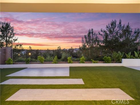 63 Longchamp , Irvine, CA