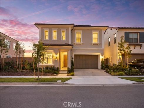 63 Longchamp , Irvine, CA