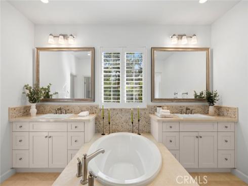 70  Livia  , Irvine, CA