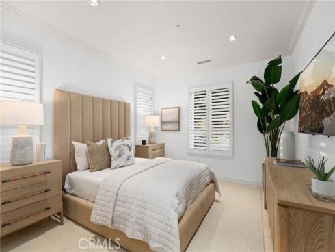 70  Livia  , Irvine, CA