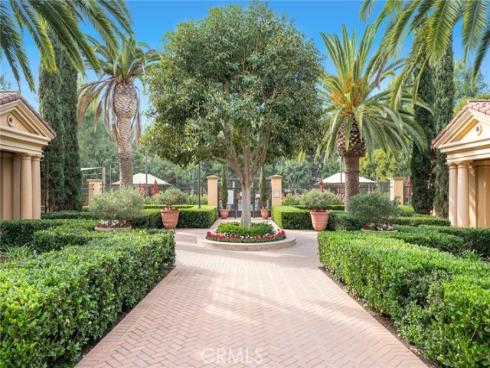 70  Livia  , Irvine, CA