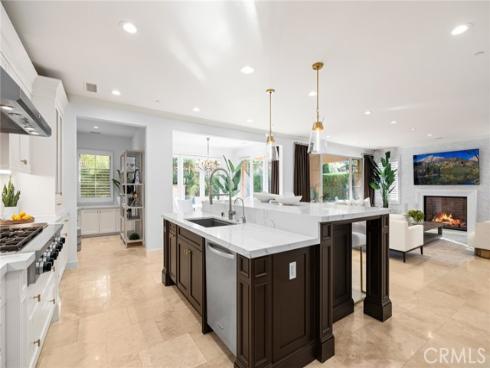 70  Livia  , Irvine, CA