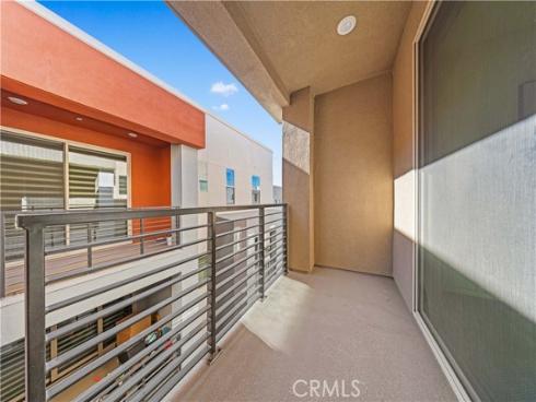 171  Cadence  , Irvine, CA