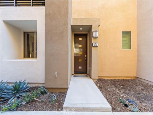 171  Cadence  , Irvine, CA