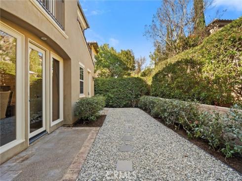 37 Triple Leaf , Irvine, CA