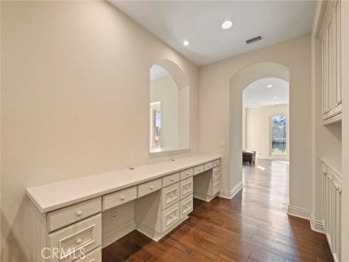 37 Triple Leaf , Irvine, CA