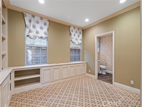 37 Triple Leaf , Irvine, CA