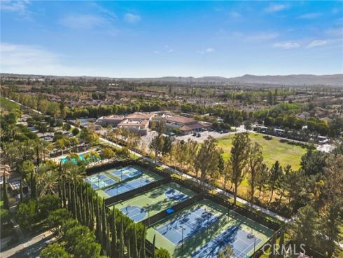 37 Triple Leaf , Irvine, CA