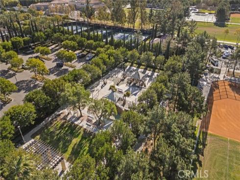 37 Triple Leaf , Irvine, CA