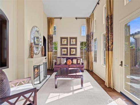 37 Triple Leaf , Irvine, CA