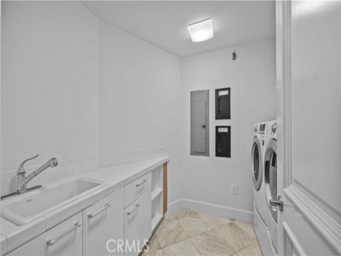 3150 Scholarship , Irvine, CA