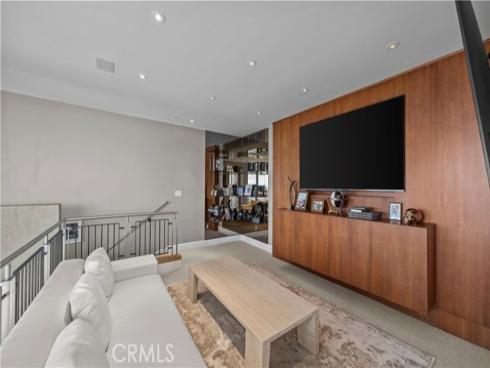 3150 Scholarship , Irvine, CA