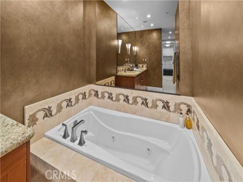 3150 Scholarship , Irvine, CA