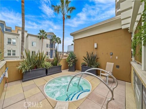 3150 Scholarship , Irvine, CA