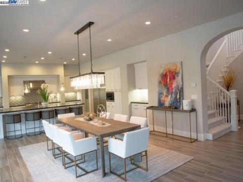 103 Crosswinds , Irvine, CA