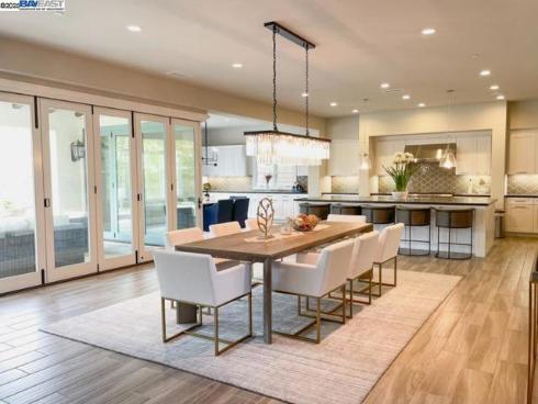 103 Crosswinds , Irvine, CA