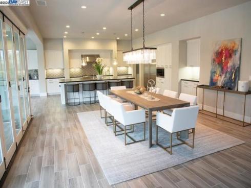 103 Crosswinds , Irvine, CA