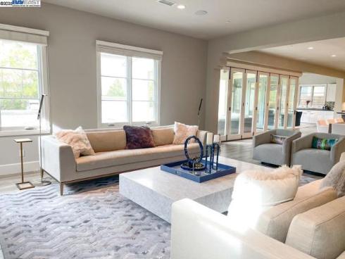 103 Crosswinds , Irvine, CA